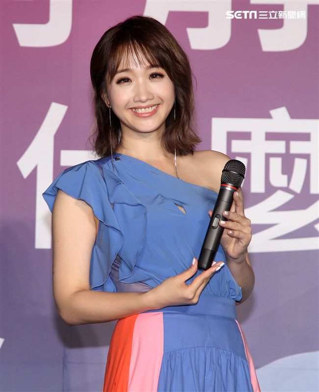 朱俐靜首波主打「真的沒聊甚麼」。（記者邱榮吉/攝影）