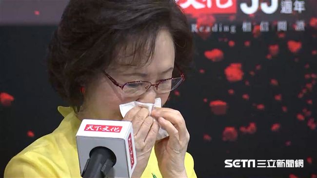 瓊瑤哽咽談平鑫濤　相約「一起死」