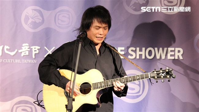 隔15年開唱　日媒封伍佰「大人物」