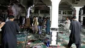 ▲阿富汗自殺炸彈客攻擊清真寺。（圖／路透社／達志影像）