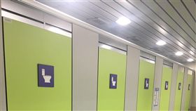 第39屆瓊斯盃國際籃球邀請賽驚傳偷拍事件，女球迷如廁時遭人尾隨偷拍得逞，警方獲報後隨即展開追查（楊忠翰攝）