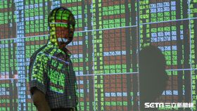 台股、股市、股票、股價、股息、股利、金融股　圖／記者林敬旻攝