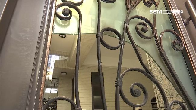 疑恐怖情人報復　社區衰遭丟腐蝕液體