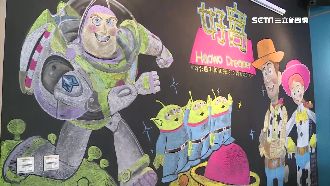 向餐廳賠罪　美術班彩繪牆面超暖心