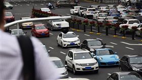 福特　Ford提供　紅綠燈　交通號誌 塞車