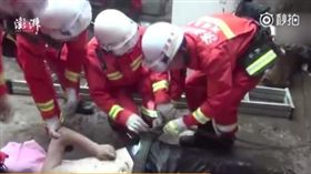 大陸,河南省,手機,糞坑,沼氣,中毒,喪命（圖／翻攝自澎湃視頻微博）