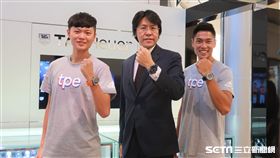 跆拳道女將莊佳佳、跨欄選手陳傑獲得廠商贊助名錶。（圖／記者王怡翔攝）