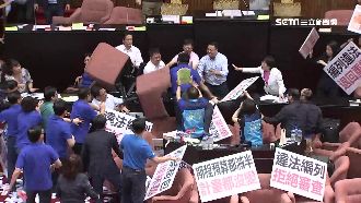 怕臉丟到國外！民眾提案禁播立委打架