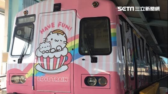 北捷麻吉貓彩繪列車　週三淡水線首發