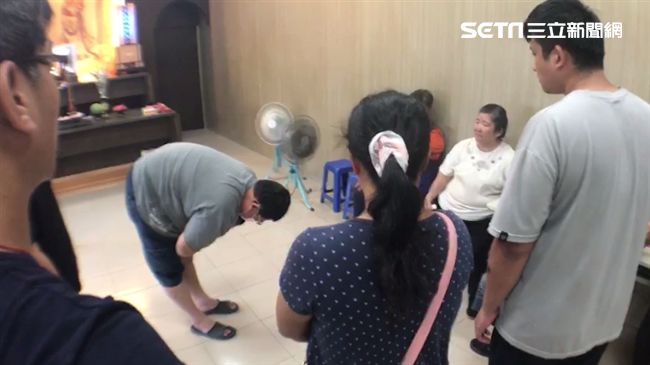 護理師夫上香險被家屬打　死者母制止