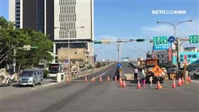 大塞車! 大火燒到鋼筋變形 封閉國門陸橋。桃園,失火,鋼筋,變形,蘆竹,南崁交流道,資源回收區,封橋,國門陸橋,塞車