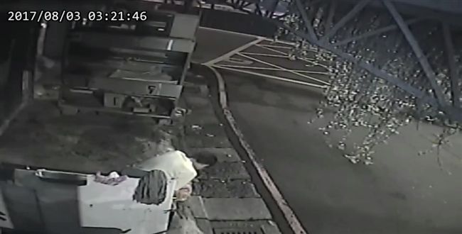 中和又見拉屎怪客　水桶慘變馬桶