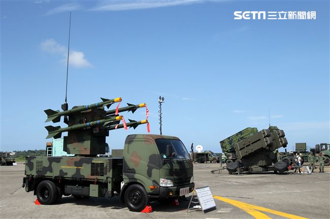 空軍慶祝八一四勝利八十周年空軍官校營區開放。（記者邱榮吉/攝影）