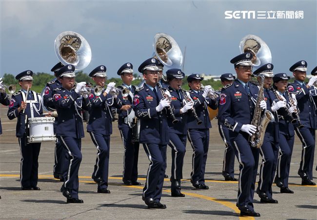 空軍慶祝八一四勝利八十周年空軍官校營區開放。（記者邱榮吉/攝影）