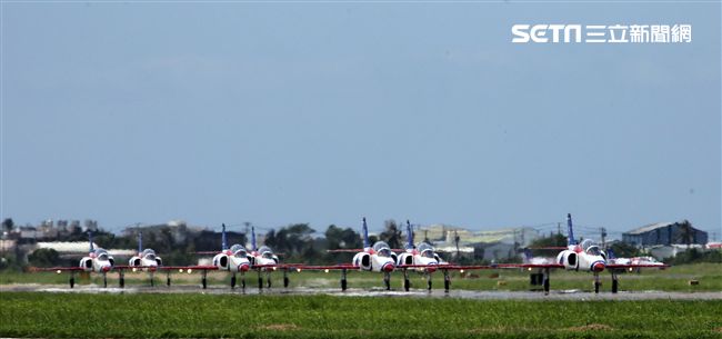 空軍慶祝八一四勝利八十周年空軍官校營區開放。（記者邱榮吉/攝影）