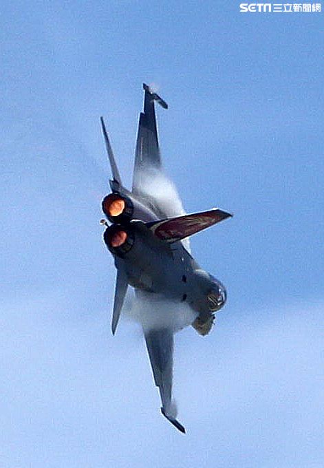 空軍慶祝八一四勝利八十周年空軍官校營區開放。（記者邱榮吉/攝影）