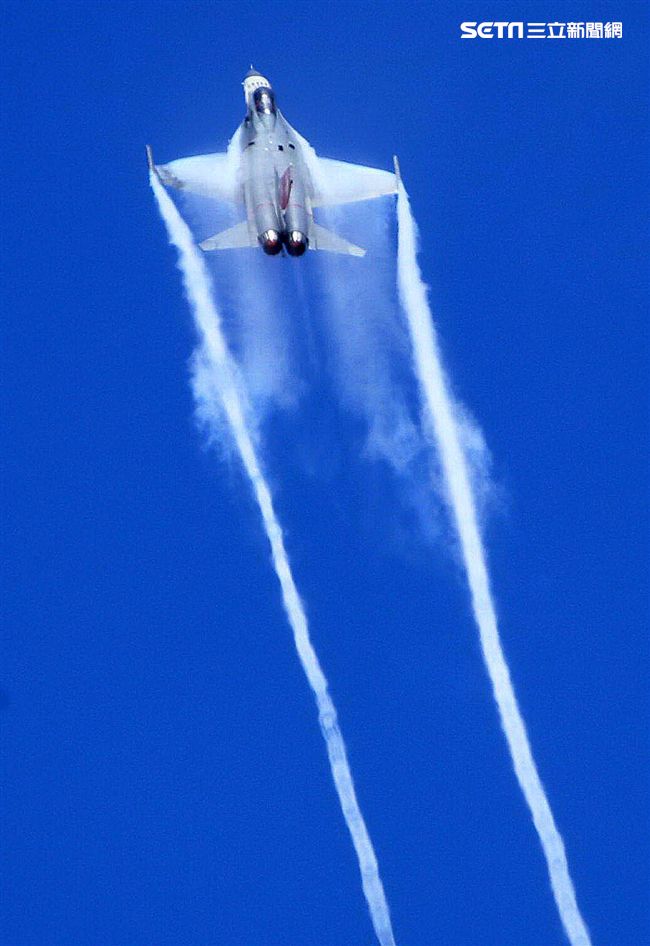 空軍慶祝八一四勝利八十周年空軍官校營區開放。（記者邱榮吉/攝影）