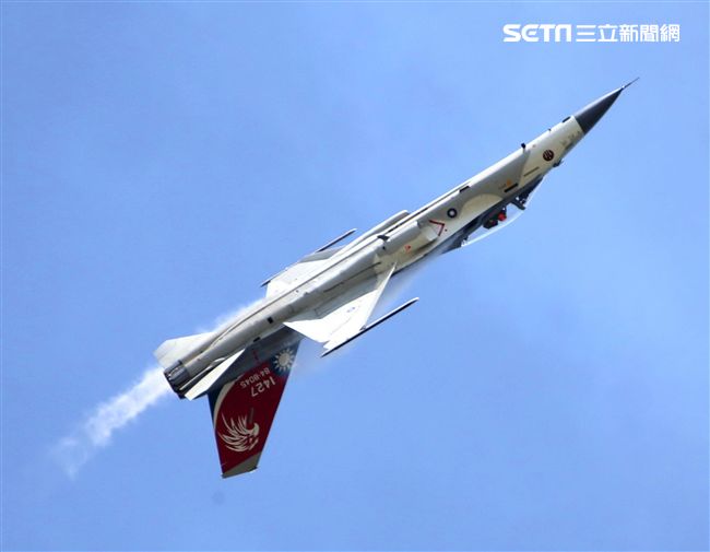 空軍慶祝八一四勝利八十周年空軍官校營區開放。（記者邱榮吉/攝影）