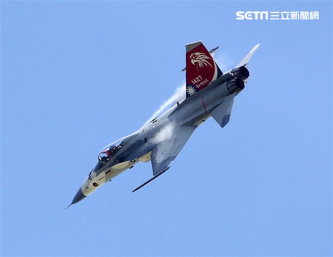 空軍慶祝八一四勝利八十周年岡山基地營區開放。（記者邱榮吉/攝影）