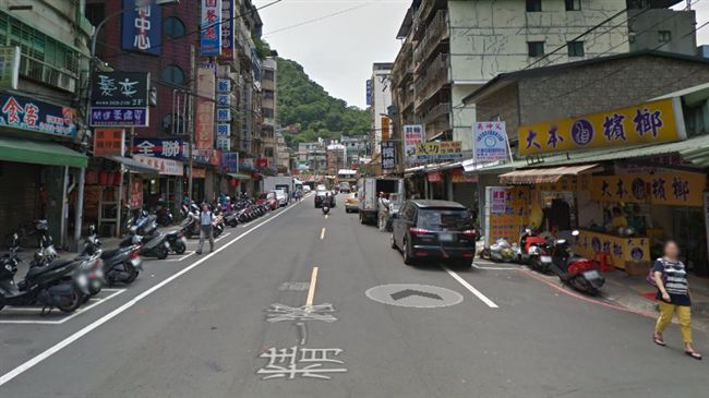 騎車不慎擦撞醉漢　母護女嬰遭毆傷