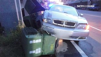 轎車這一撞害附近大停電　駕駛溜了