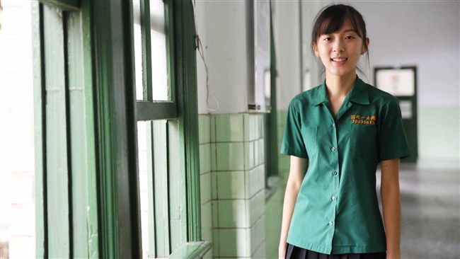 考取台大法律　北一女為恐龍法官抱屈
