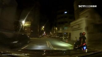 違規還跑給警察追　2分鐘吃8張罰單