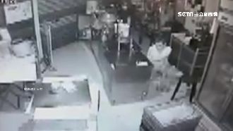 公休日意外訪客！賊搬光15公斤銅板