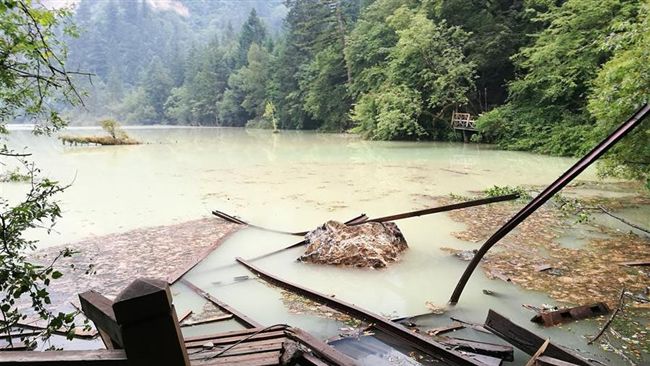 多圖／強震摧殘後　唯美九寨溝變這樣