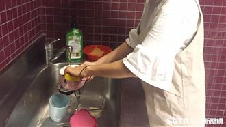 洗碗精別加水稀釋！醫：容易腐敗變質