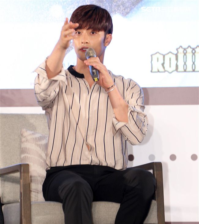 韓國男星成勛先前因演出韓劇《焦急的羅曼史》人氣大漲暴紅也有了「最帥本部長」的稱號，（10）日提前與媒體會面。（記者邱榮吉/攝影）