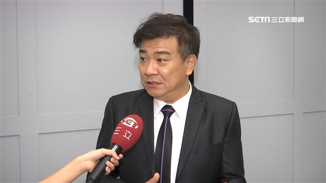 追思會扮演豬哥亮　白雲重現豬式幽默