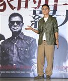 羅大佑搭乘當年最夯的國光號出席2017巡迴演唱會「當年離家的年輕人」 售票記者會。（記者邱榮吉/攝影）