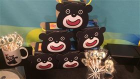 ▲紀念商品的開發有8家社會企業共同攜手參與，買紀念商品同時做公益。