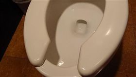 馬桶,坐式馬桶,馬桶蓋（圖／翻攝自爆廢公社）