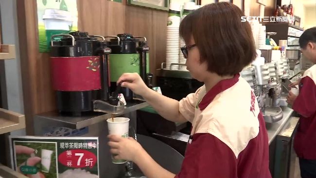 店員會收！媽媽放任小孩把店員氣炸了