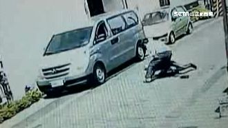 停車聲太吵！老翁怒拍車窗慘遭過肩摔