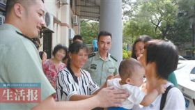 中國大陸,狠父,渣父,賣嬰,嬰兒,寶寶,人口販子（圖／翻攝自湖北日報網）
http://news.cnhubei.com/xw/gn/201708/t3884768.shtml