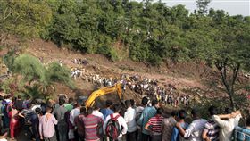 印度喜馬拉雅山區土石流／（圖／美聯社／達志影像）