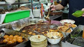 滷味,滷汁 圖／攝影者C.楊,Flickr CCLicense
https://flic.kr/p/XqDJoa