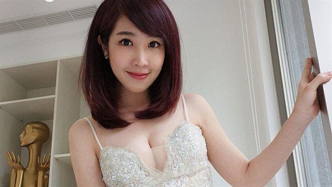 美女主播深V爆乳　美照讓粉絲暴動啦