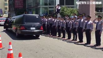 國道警公祭　同事列隊敬禮喊任務結束