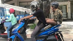 女生盤腿坐機車、盤腿坐機車／爆料公社