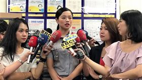 警大實習生陳韋如，原本是凱渥模特兒，以及台科大高材生，卻跟隨父親腳步，報考警大成為警官（楊忠翰攝）