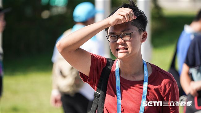 熱到快融化了！台北已飆38℃高溫