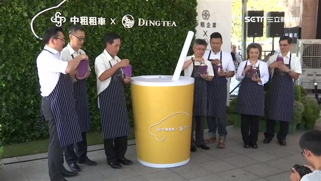 租車市場競爭激烈　分割店面賣手搖杯