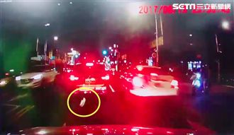 「醉」不上道！男竟倒車險撞被害人