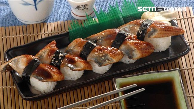 頂級超市引進全球美食　世大運這樣吃