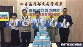 疾管署將「登革熱NS1抗原快速檢驗試劑技術」轉移給亞洲基因科技股份有限公司，最近研製成功，未來30分鐘內就可完成登革病毒檢驗。（圖／記者楊晴雯攝）