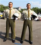 憲兵機車勤務連下士辜楚豪、辜楚瑞兄弟。（記者邱榮吉/攝影）